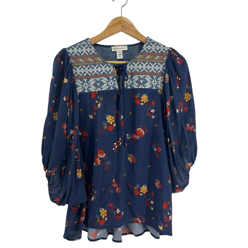 NM Neiman Marcus Embroidered Peasant Top With Bubble 3/4 Sleeve